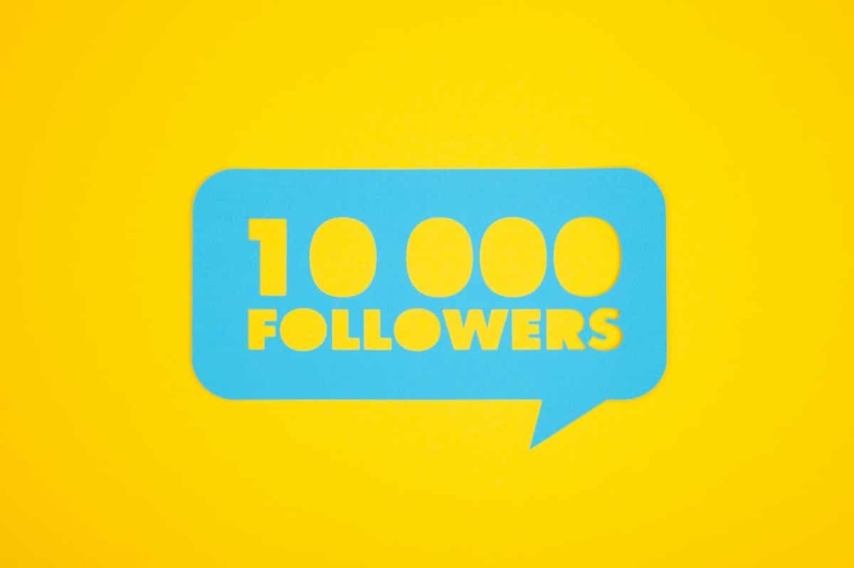 300 000